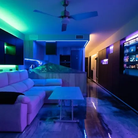 Apartman La Farola - Luxury Domotic Flat In Puerto Deportivo