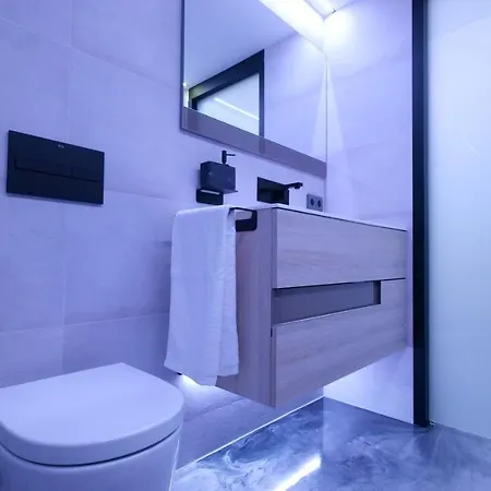 La Farola - Luxury Domotic Flat In Puerto Deportivo Appartamento *